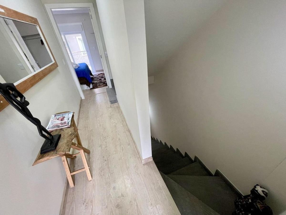 Casa Triplex 3 Dorm A 6Qd Rua Coberta Canela Exterior foto